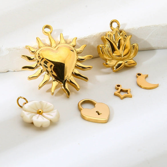 Wholesale Ins Style Lotus Heart Star Moon Pendant Gold Plated Stainless Steel Jewelry Accessories