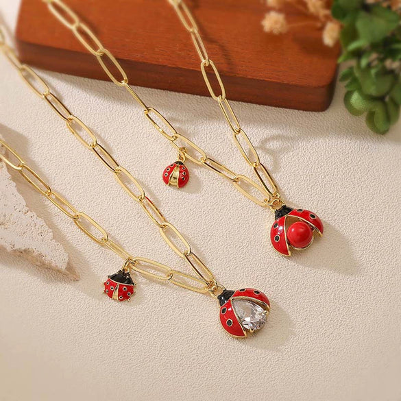 Wholesale Insect Patterned Copper Pendant Necklace With Zirconia For Women Rectangular Chain Style