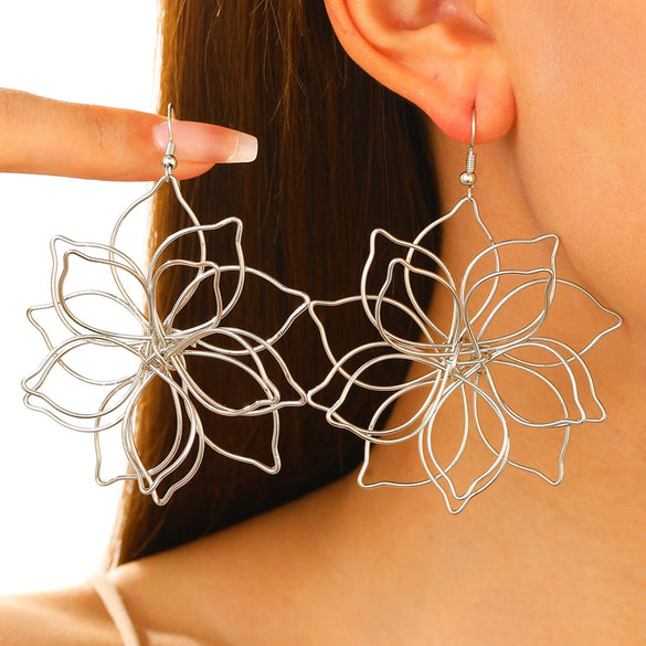 Wholesale Iron Flower Hollow Electroplated Women's Earrings