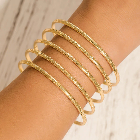 Wholesale Iron Geometric Pattern Folded Bracelet For Women With Electroplating And Retro Simple Style