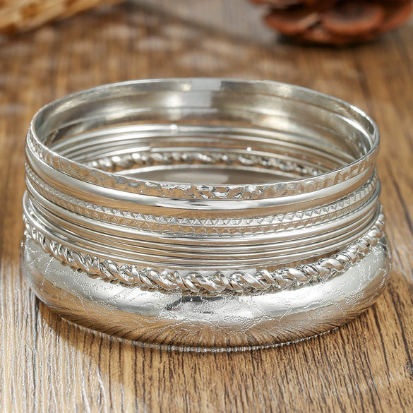 Wholesale Iron Geometric Pattern Folded Bracelet For Women With Electroplating And Retro Simple Style