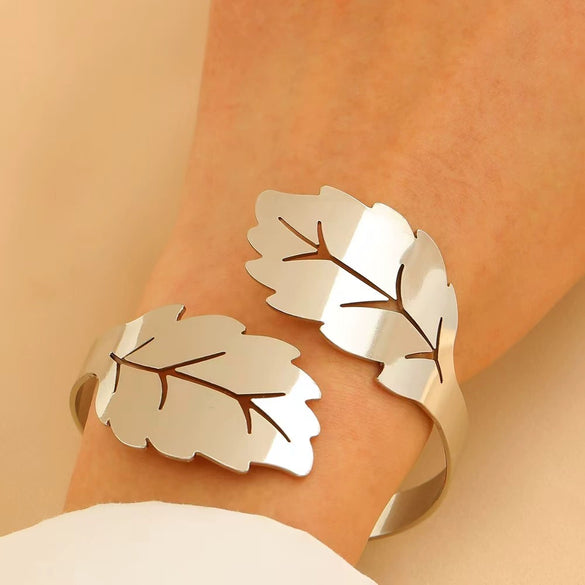 Wholesale Iron Geometric Sshaped Hollow Doublelayer Snakeshaped Opening Adjustable Unisex Bracelet