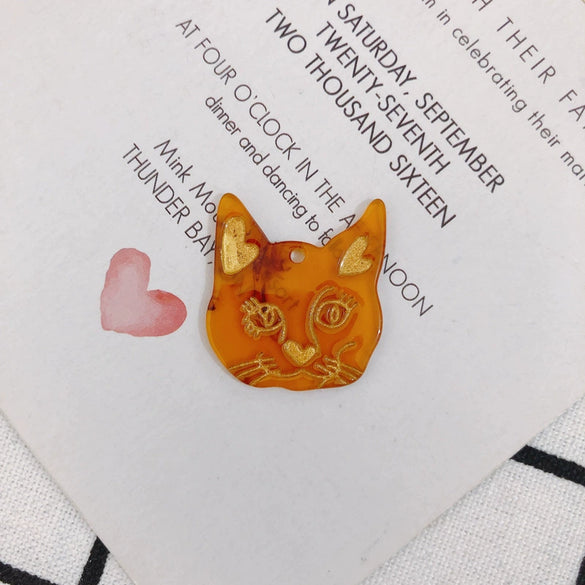 Wholesale Jewelry Accessories Acrylic Resin Kitten Pendant With Carving And Inlay