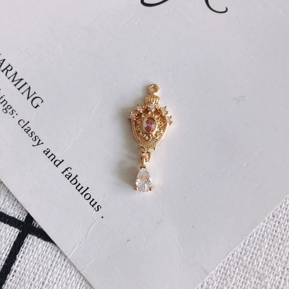 Wholesale Jewelry Accessories Copper Real Gold Plated Micro Inlaid Zircon Crown Hollow Drop Shaped Pendant