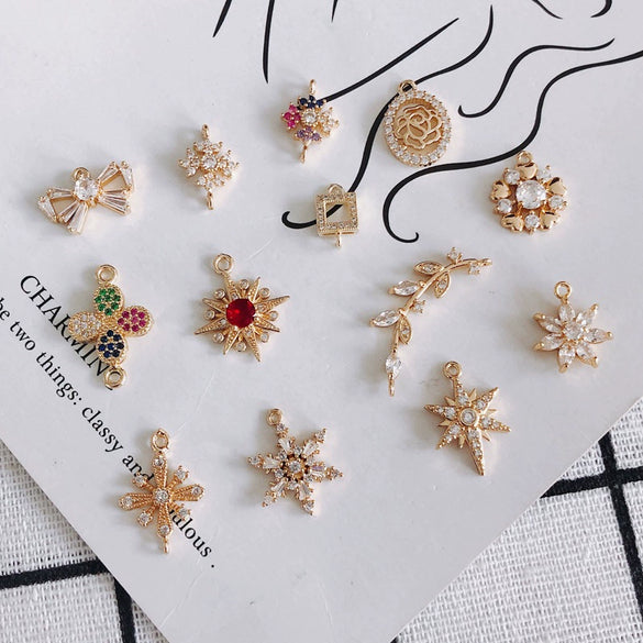 Wholesale Jewelry Accessories Copper Zircon Inlaid Star Bow Four Leaf Clover Hollow Pendant