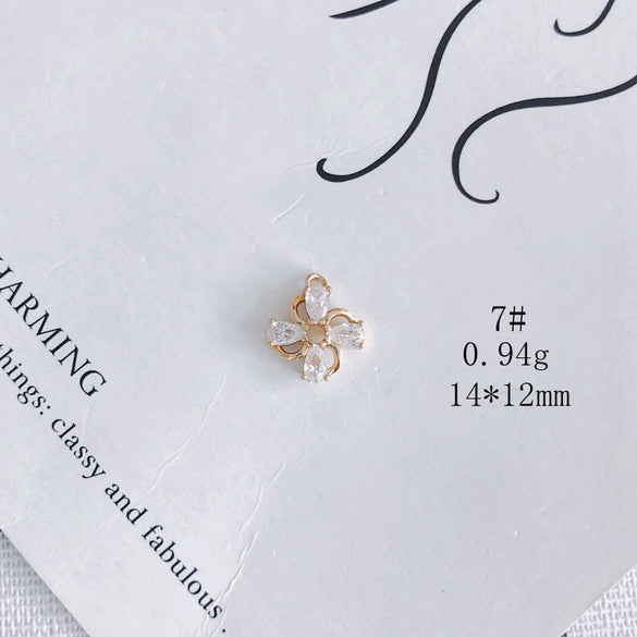 Wholesale Jewelry Accessories Copper Zircon Inlay Flower Moon Hollow Necklace Material