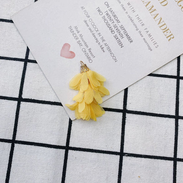 Wholesale Jewelry Accessories Fresh Tassel Small Flower Earrings Pendant Handwoven Fabric Material