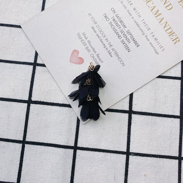 Wholesale Jewelry Accessories Fresh Tassel Small Flower Earrings Pendant Handwoven Fabric Material