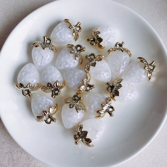 Wholesale Jewelry Accessories Resin Strawberry Inlaid Pearl Pendant Earrings Environmentalfriendly