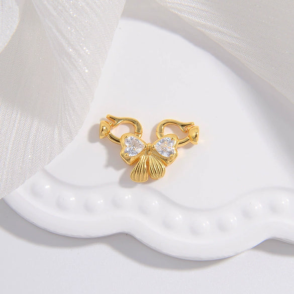 Wholesale Jewelry Accessories 925 Silver Bow Love Pearl Buckle Vshaped Fourleaf Clover Oshaped With Zirconia Design