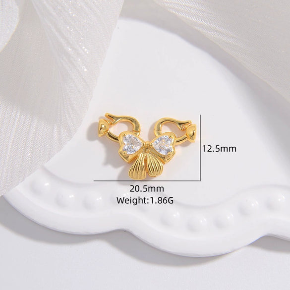 Wholesale Jewelry Accessories 925 Silver Bow Love Pearl Buckle Vshaped Fourleaf Clover Oshaped With Zirconia Design
