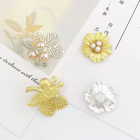 Wholesale Jewelry Accessories Zinc Alloy Diamond Leaves And Flowers Electroplated