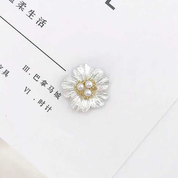 Wholesale Jewelry Accessories Zinc Alloy Diamond Leaves And Flowers Electroplated