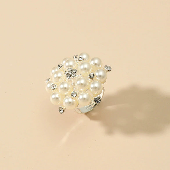 Wholesale Jewelry Alloy Pearl Ring With Flower Pattern Electroplated For Women