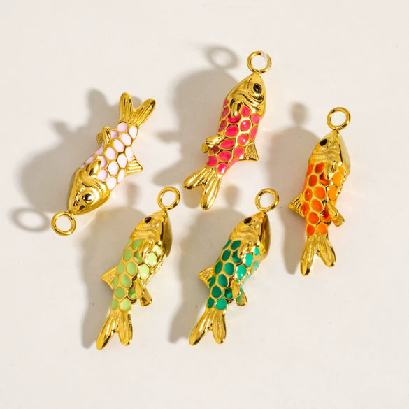 Wholesale Jewelry Animal Style Stainless Steel Three Dimensional Fish Pendant With Enamel Color And Vacuum Furnace Electroplating