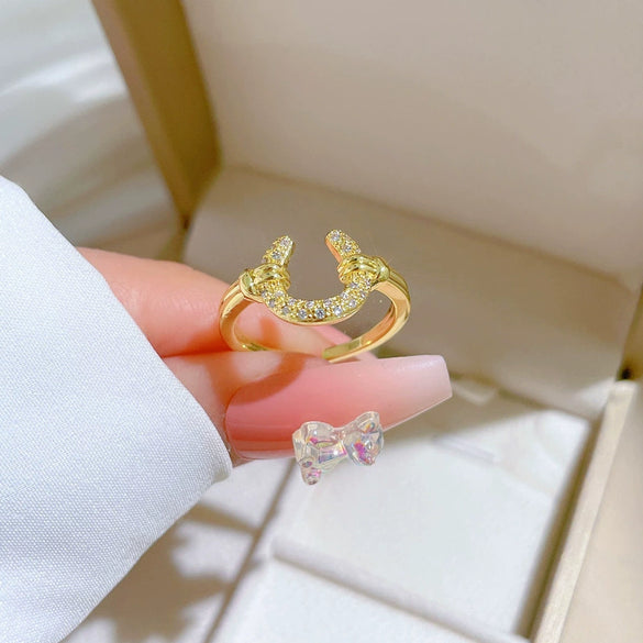 Wholesale Jewelry Brass Crescent Moon Ring With Crown Pattern Electroplated For Women