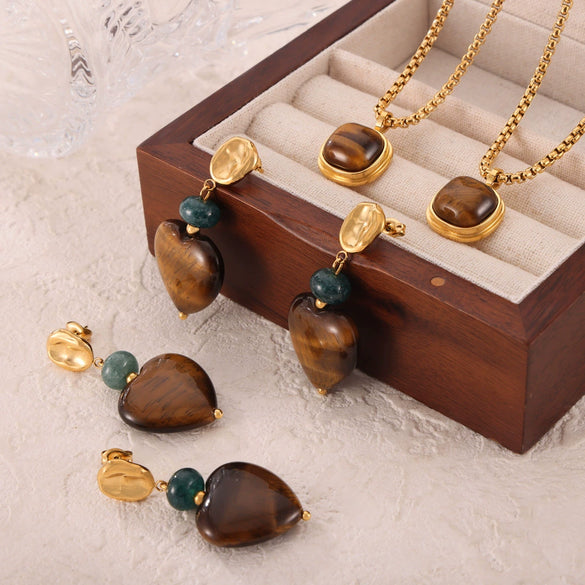Wholesale Jewelry British Retro Style 316L Stainless Steel Inlaid Tiger's Eye Square Pendant With Love Pattern Electroplated Earrings And Necklace Set