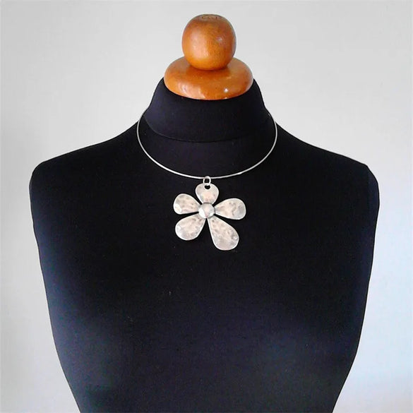 Chinoiserie Flower Alloy Women'S Choker