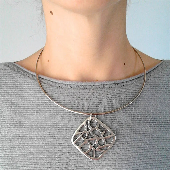 Chinoiserie Flower Alloy Women'S Choker