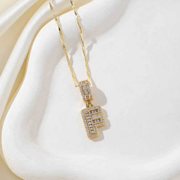 Wholesale Jewelry Copper Alloy Micropaved Zircon Letter Pendant Necklace Set With Diamonds Melon Seed Chain Unisex