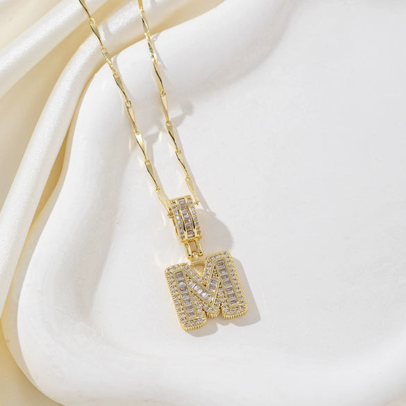 Wholesale Jewelry Copper Alloy Micropaved Zircon Letter Pendant Necklace Set With Diamonds Melon Seed Chain Unisex