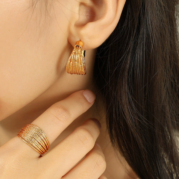 Wholesale Jewelry Copper Electroplating Geometric Cshape Multilayer Earrings And Open Ring Set For Women