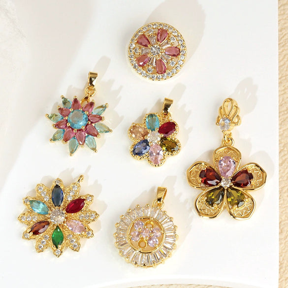 Wholesale Jewelry Copper Flower And Leaf Micropaved Pendant For Women