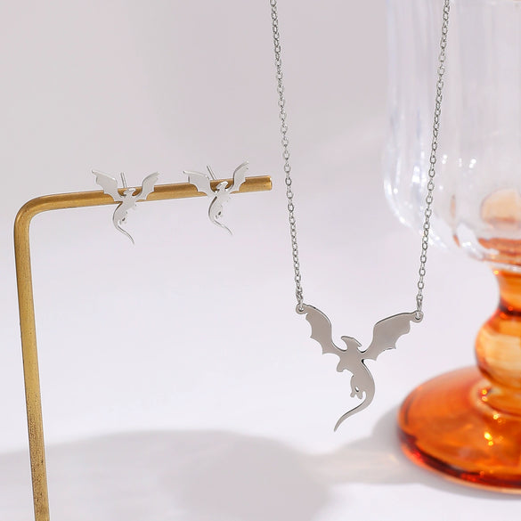 Wholesale Jewelry Copper Flying Dragon Animal Zodiac Electroplated Earrings For Women