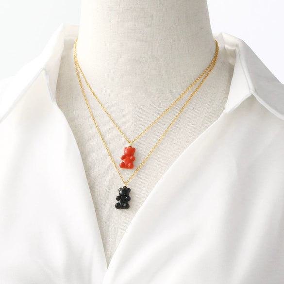 Wholesale Jewelry Copper Goldplated Bear Pendant Necklace With Oil Dripping Design And Simple Style