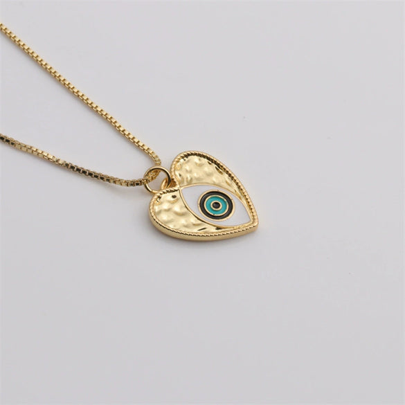Wholesale Jewelry Copper Heartshaped Pendant Necklace With Devil's Eye Pattern And Electroplating Treatment