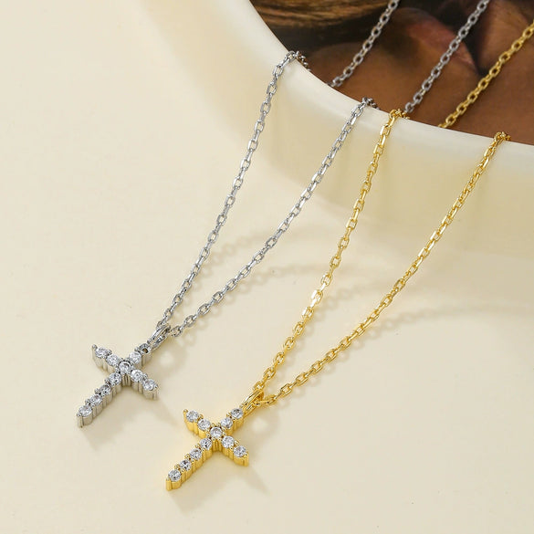 Wholesale Jewelry Copper Inlaid Zircon Handmade Cross O Word Chain Necklace