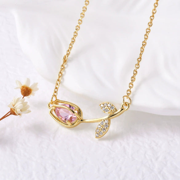 Wholesale Jewelry Copper 18K Gold Plated Flower Pendant Necklace O Word Chain For Women