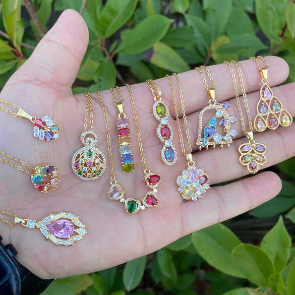 Wholesale Jewelry Copper Micropaved Zircon Rainbow Heart Clavicle Chain With Fashion Leaf Pendant Electroplated