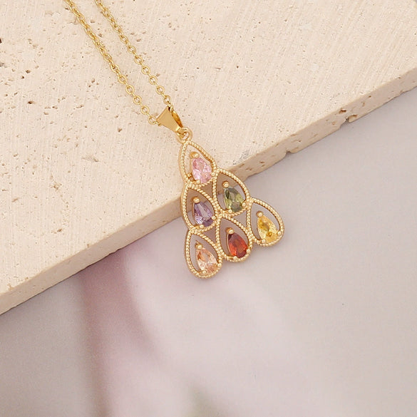 Wholesale Jewelry Copper Micropaved Zircon Rainbow Heart Clavicle Chain With Fashion Leaf Pendant Electroplated