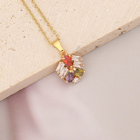 Wholesale Jewelry Copper Micropaved Zircon Rainbow Heart Clavicle Chain With Fashion Leaf Pendant Electroplated