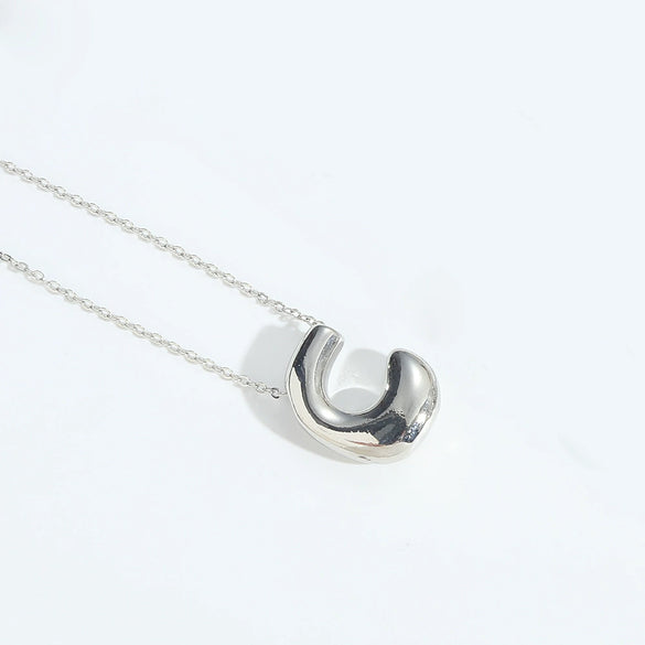 Wholesale Jewelry Copper Oshaped Chain Pendant Necklace With English Letters Pattern And Electroplating Process