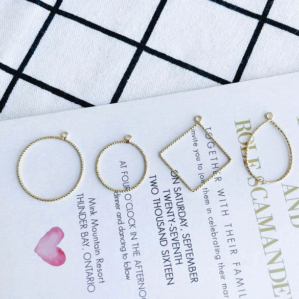 Wholesale Jewelry Copper Pendant With Simple Geometric Shapes Round Square Real Gold Plating Accessories