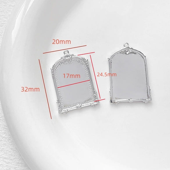 Wholesale Jewelry Copper Plated Circle Pattern Baroque Pearl Necklace Pendant Accessories