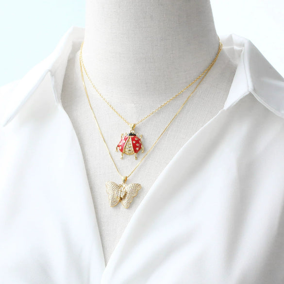 Wholesale Jewelry Copper Plated 18K Gold Butterfly Pendant Necklace Animal Style O Word Chain