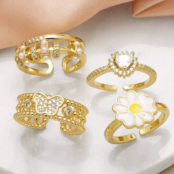 Wholesale Jewelry Copper Plated 18K Gold Heart Shaped Chrysanthemum Ring For Women Electroplated Minimalist Style