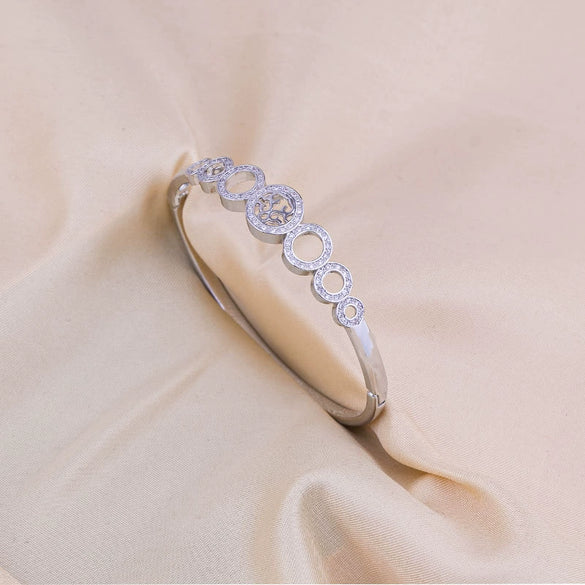 Wholesale Jewelry Copper Simple Light Luxury Electroplating Bracelet For Women
