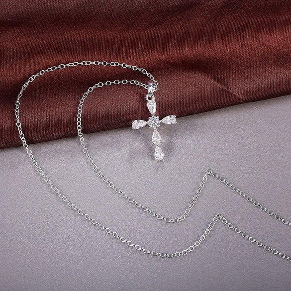 Wholesale Jewelry Creative Dropshaped Clawset Crystal Necklace Mixed Gemstone Inlay Copper O Chain Zirconia For Women