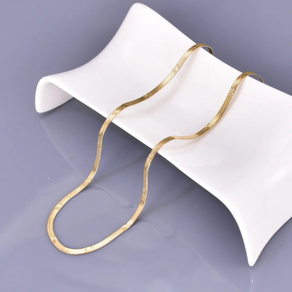 Wholesale Jewelry Elegant Classic Style Solid Color 304 Stainless Steel Titanium Steel 18K Gold Plated Necklace