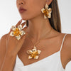 Wholesale Jewelry Elegant Retro Stereo Flower Iron Necklace Set For Women Electroplated