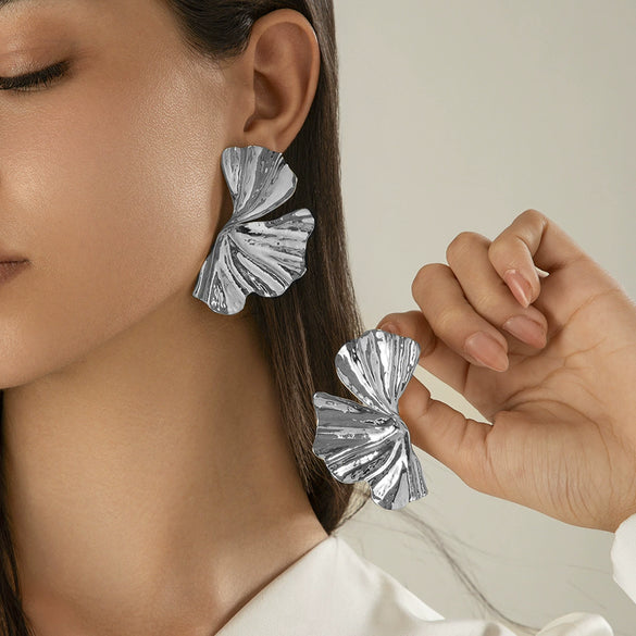 Wholesale Jewelry Exaggerated Alloy Ginkgo Leaf And Flower Pattern Earrings For Women Electroplated