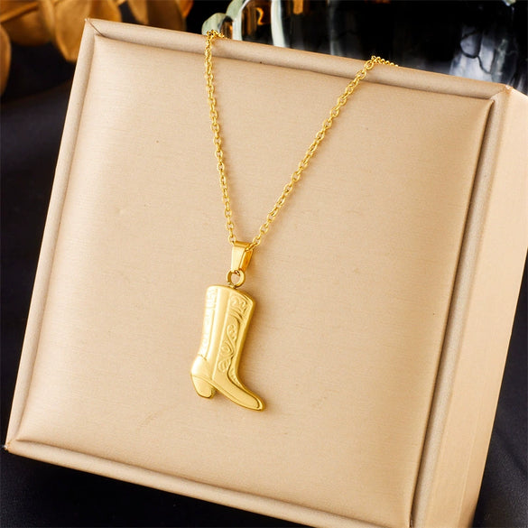 Wholesale Jewelry Fashion Goldplated Stainless Steel Carved Boots Pendant Necklace For Women