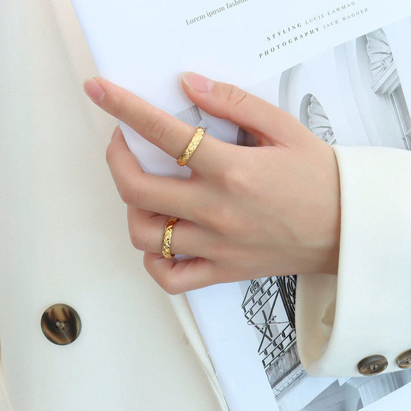 Wholesale Jewelry Fashionable Ring Titanium Steel 18K Gold Plated Rhombus Geometric Electroplated