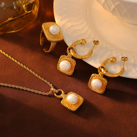 Wholesale Jewelry Freshwater Pearl 316L Stainless Steel Niche Wave Dot Electroplated Design