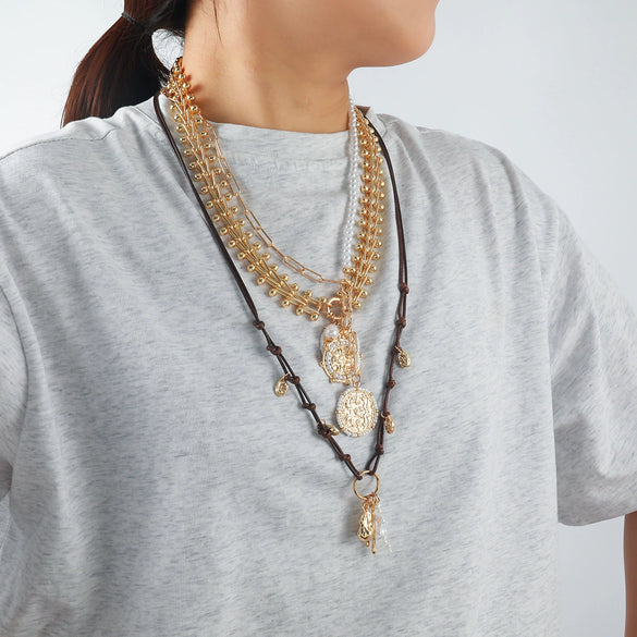 Wholesale Jewelry Geometric Animal Zodiac Imitation Pearl Pendant Zinc Alloy Electroplated Multilayer Badge Necklace For Ladies