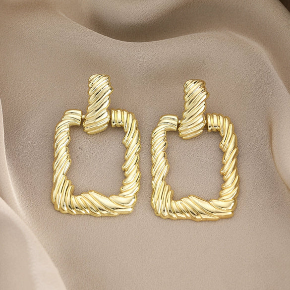 Wholesale Jewelry Geometric Irregular Alloy Earrings Retro Simple Style